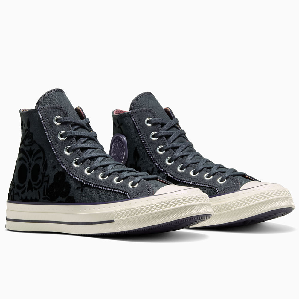 Tenis-Chuck-70-Day-Of-The-Dead-Converse-A12437C-0321243_001-01.jpg