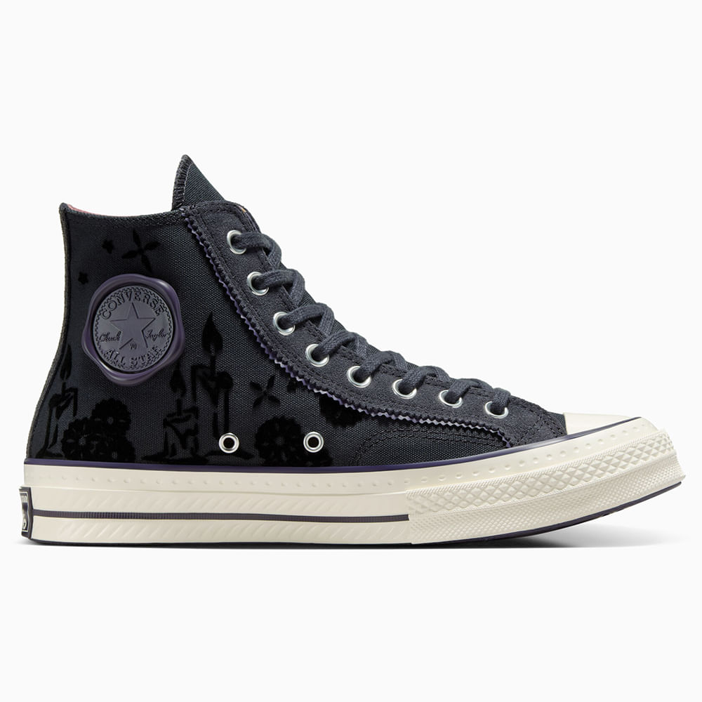 Tenis-Chuck-70-Day-Of-The-Dead-Converse-A12437C-0321243_001-02.jpg