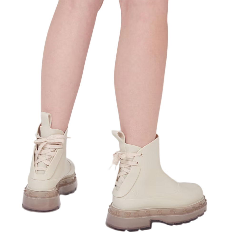 Melissa Spikes Boot + Undercover 33789 BEGE | Clovis Calçados