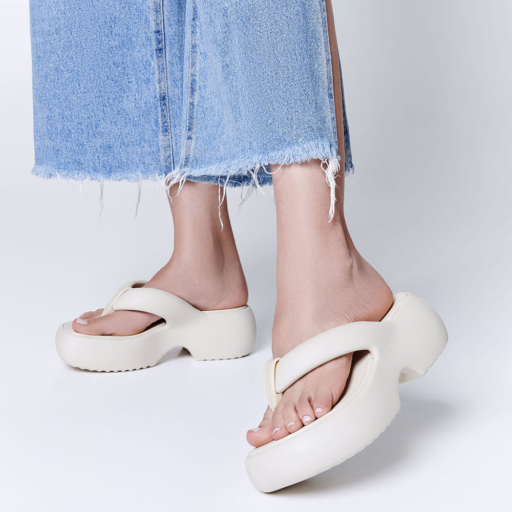 Melissa-Free-Fuzzy-Platform-35875-0855875_044-02.jpg