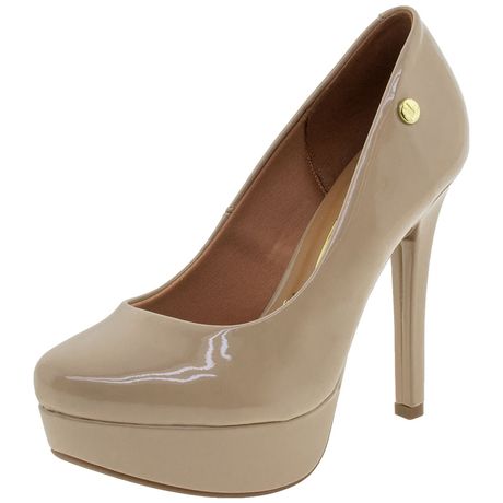 sapato bege salto alto