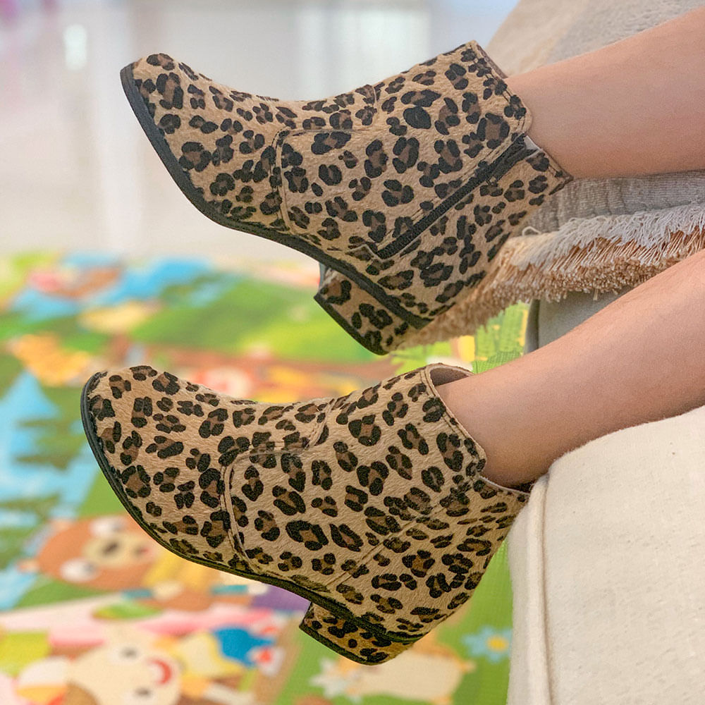 Bota Infantil Feminina Molekinha 2170205 Onça cloviscalcados